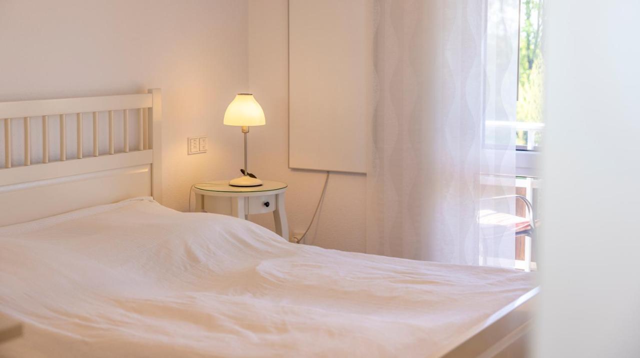 Ferienwohnung Seeblick Mit Blick Auf Die Alpen Wasserburg Bagian luar foto