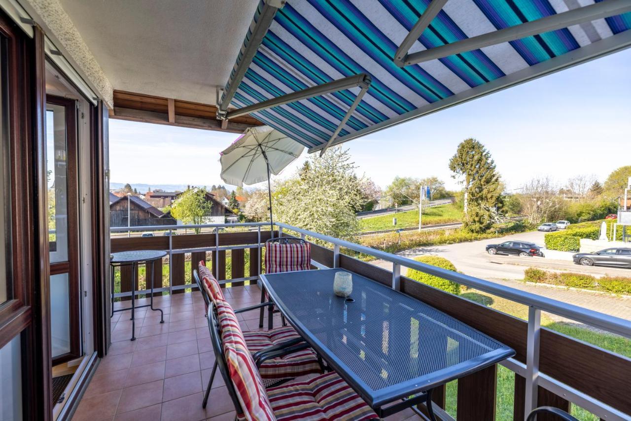 Ferienwohnung Seeblick Mit Blick Auf Die Alpen Wasserburg Bagian luar foto