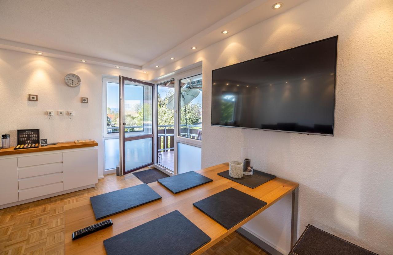 Ferienwohnung Seeblick Mit Blick Auf Die Alpen Wasserburg Bagian luar foto